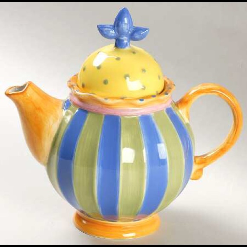 Pistoulet Fancy TeaPot!